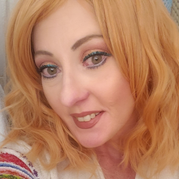 Meet your Posher, Amber - Picture 12 of 12